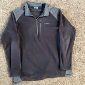 Shirt/sweatshirt by Columbia xl